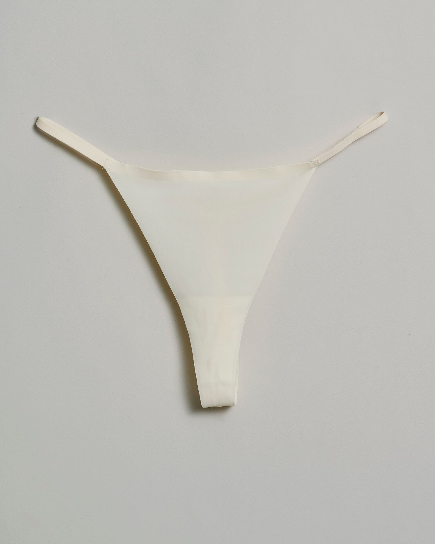 The Kim Signature T-String Thong : Vanilla