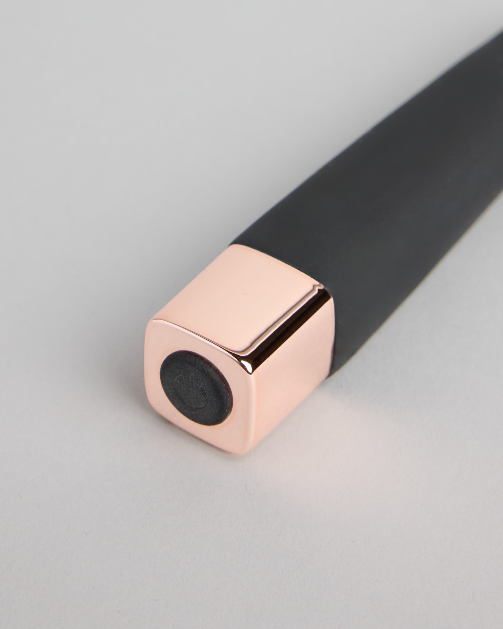 The Sienna Sweet Silicone Massager : Black