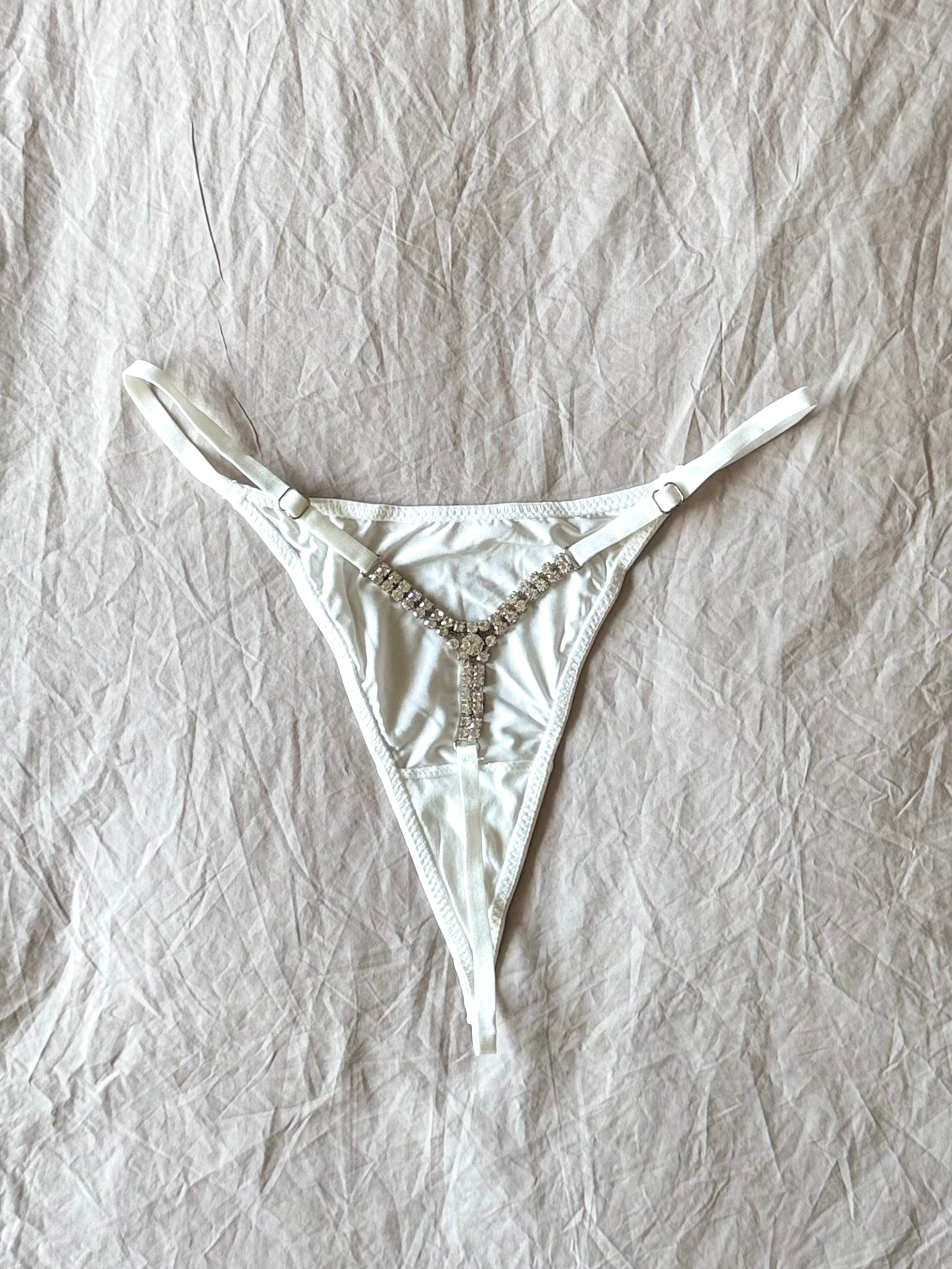 The Lilly Crystal V Thong : White