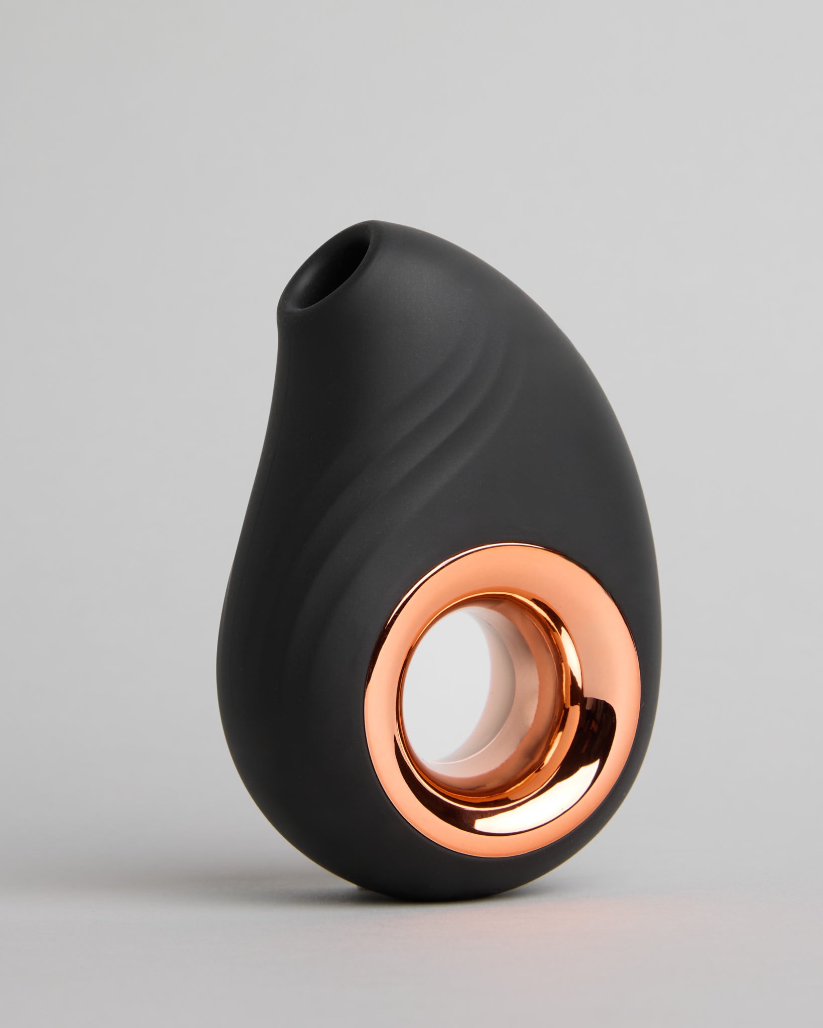 The Leonora Air Wave Massager : Black